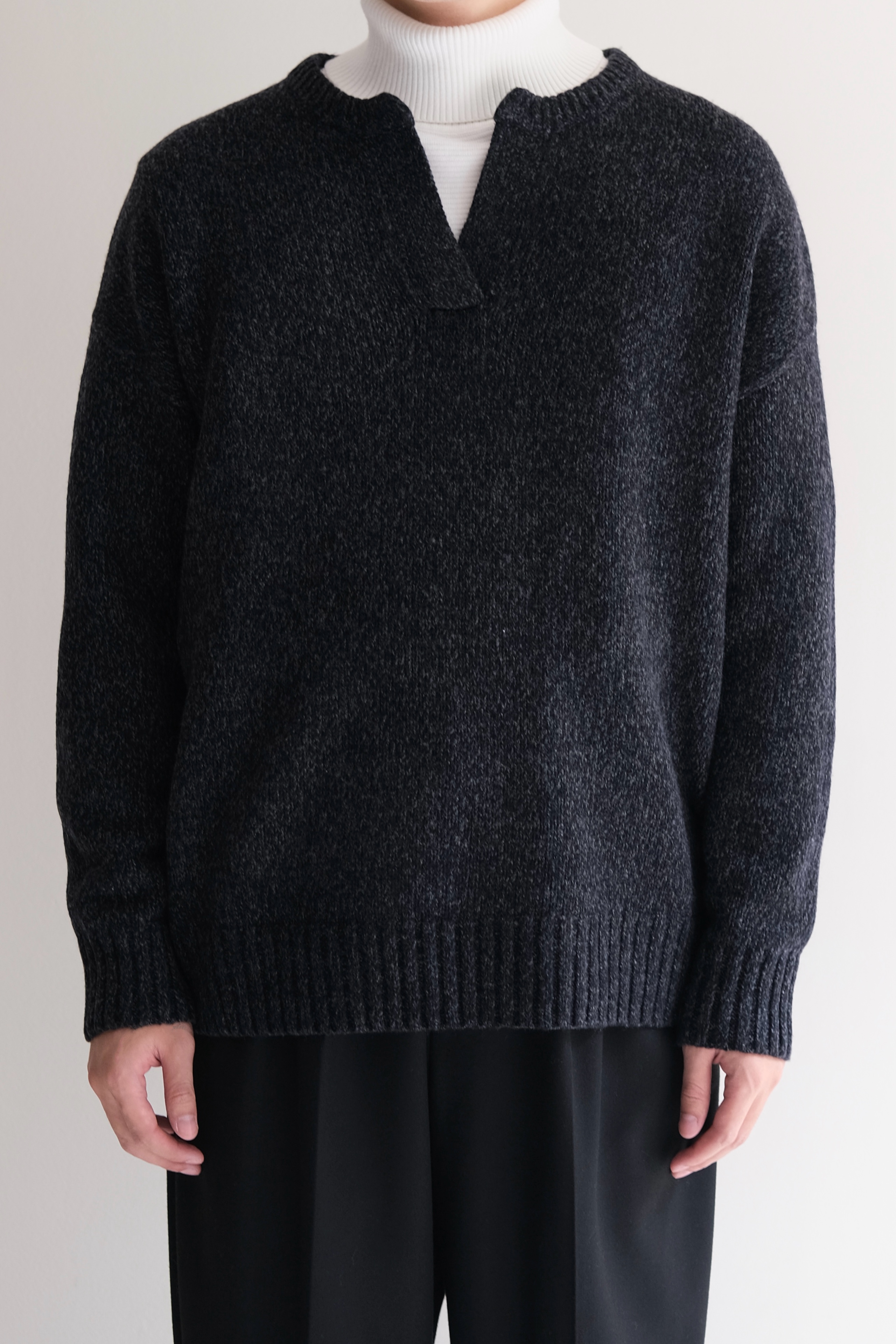 DAGNY SWEATER - BLACK 